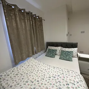 smart-cosy-small-double-room-in-oakridge-road-bromley.brighton-hotels-england.com/