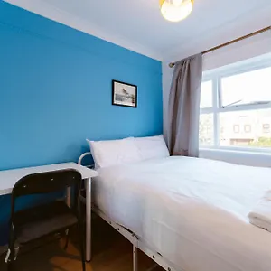 manor-park-double-rooms.brighton-hotels-england.com/