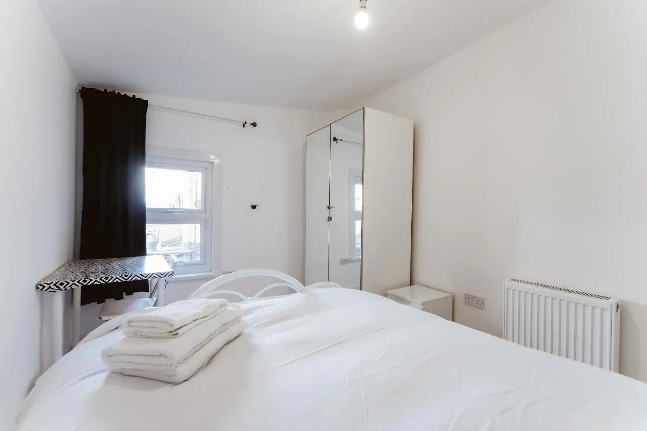 Mile End Double Rooms 27 Guest House London 0*,  United Kingdom